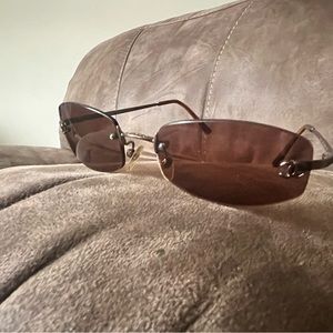 Vtg Y2K CHANEL C116 75 22 sunglasses